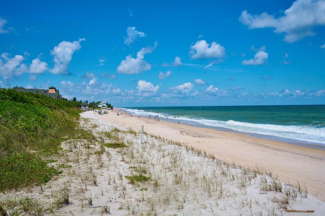 1320 Coral Park Lane Lane 301, Vero Beach, FL 32963