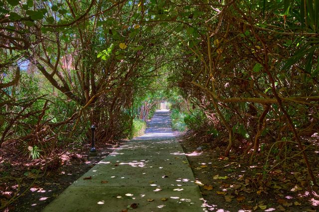 1320 Coral Park Lane Lane 301, Vero Beach, FL 32963