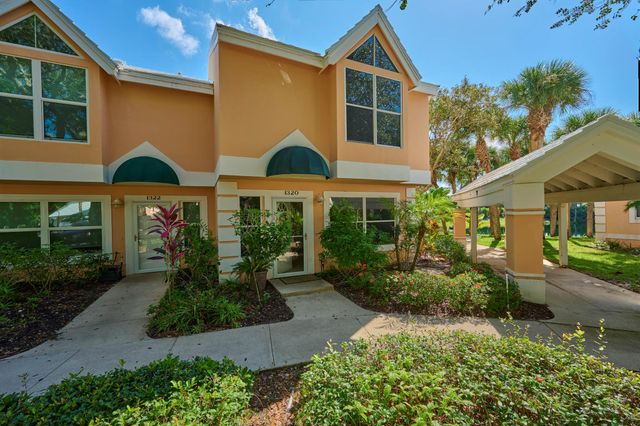1320 Coral Park Lane Lane 301, Vero Beach, FL 32963