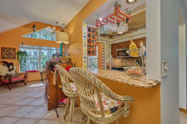 1320 Coral Park Lane Lane 301, Vero Beach, FL 32963