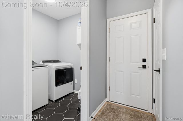16189 Hill Forest Drive, Fenton Charter Township, MI 48451