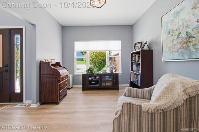 16189 Hill Forest Drive, Fenton Charter Township, MI 48451