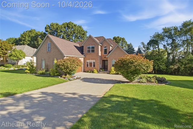 16189 Hill Forest Drive, Fenton Charter Township, MI 48451