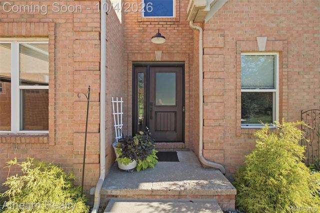 16189 Hill Forest Drive, Fenton Charter Township, MI 48451