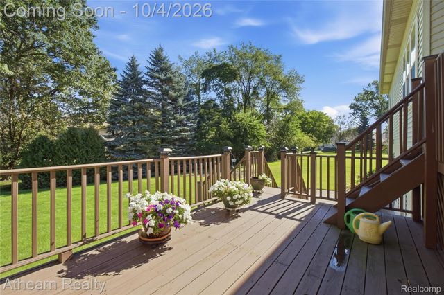 16189 Hill Forest Drive, Fenton Charter Township, MI 48451