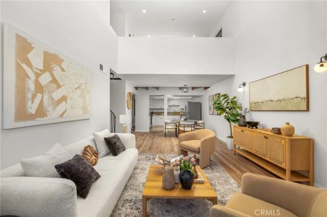 300 S Reno Street 303, Los Angeles, CA 90057