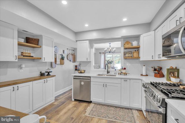 846 SAINT REGIS CT, West Deptford, NJ 08051