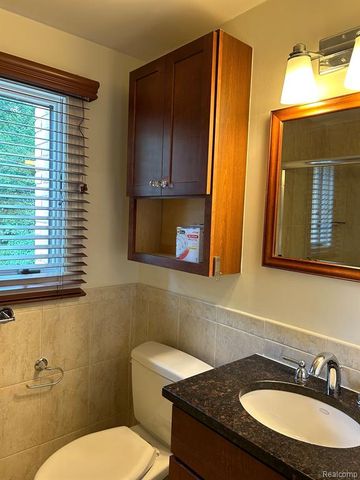 719 N Eton Street, Birmingham, MI 48009