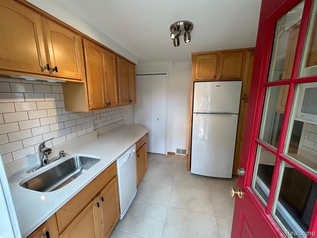 719 N Eton Street, Birmingham, MI 48009