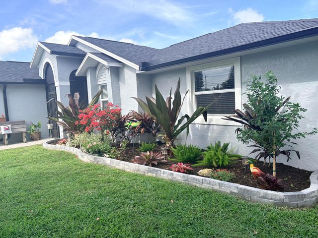 462 SE Cork Road, Port St. Lucie, Port St Lucie, FL 34984