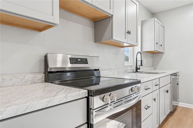 137 Limerick Rd, Sewickley Twp, PA 15637