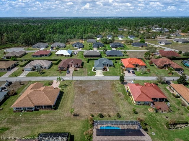 5020 Sugar Bay Street, Sebring, FL 33872