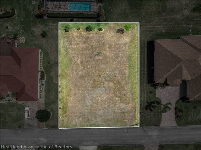 5020 Sugar Bay Street, Sebring, FL 33872