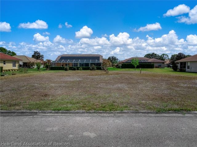 5020 Sugar Bay Street, Sebring, FL 33872