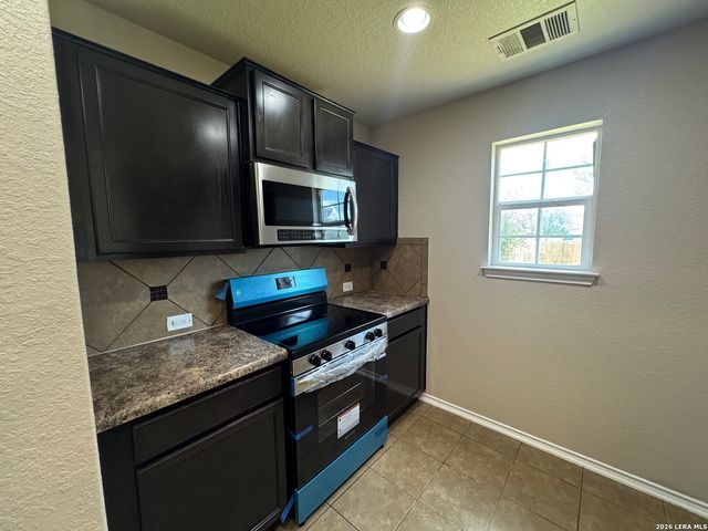 11426 Four Iron Way, San Antonio, TX 78221