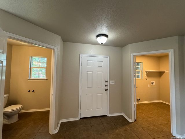 11426 Four Iron Way, San Antonio, TX 78221
