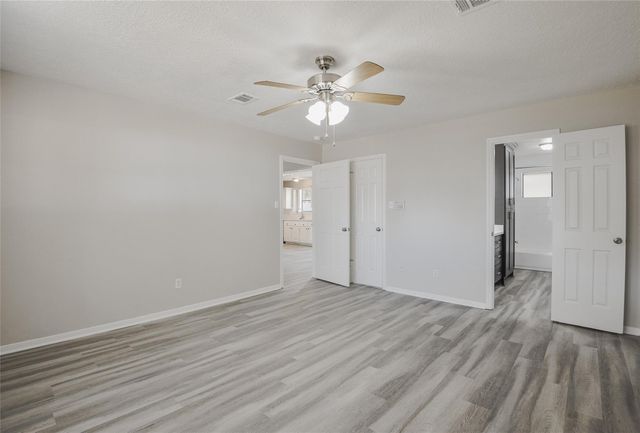3223 Deep Anchor Way, Crosby, TX 77532