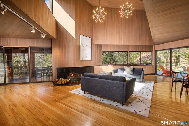 14 Codfish Lane, Weston, CT 06883