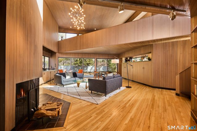 14 Codfish Lane, Weston, CT 06883