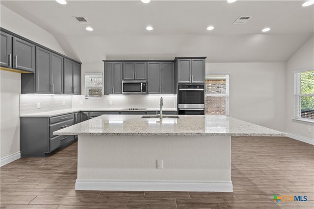 2250 Steerhead Trail, New Braunfels, TX 78132