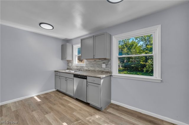15506 Westview Avenue, Cleveland, OH 44128