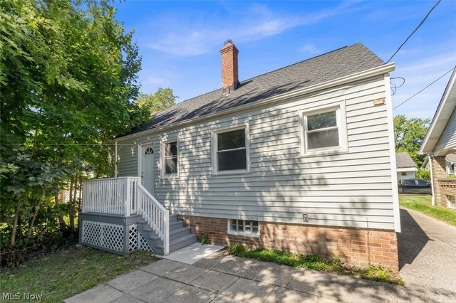 15506 Westview Avenue, Cleveland, OH 44128