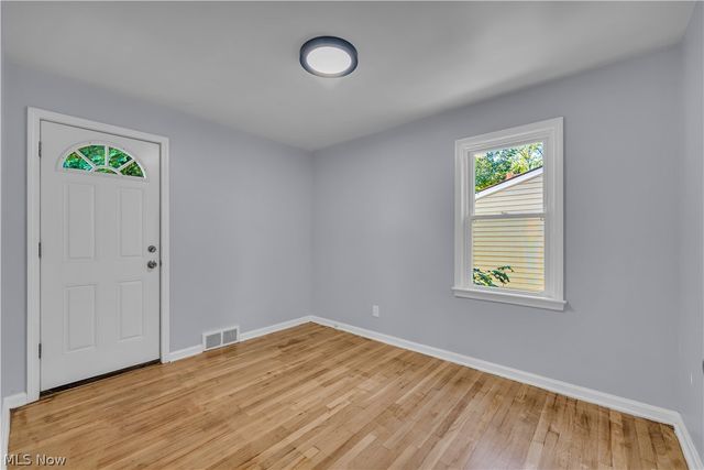 15506 Westview Avenue, Cleveland, OH 44128