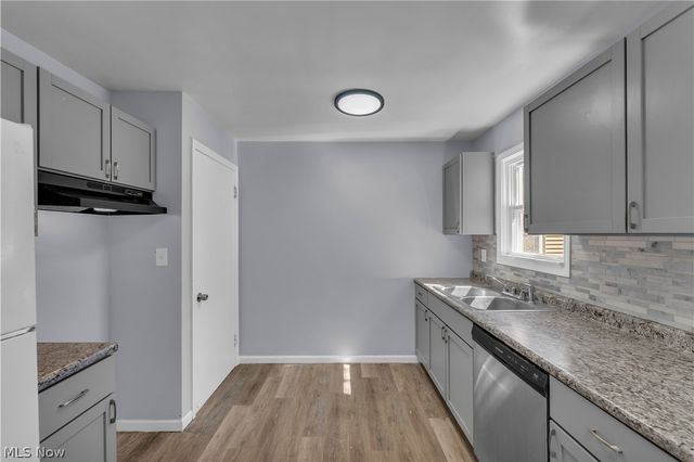 15506 Westview Avenue, Cleveland, OH 44128