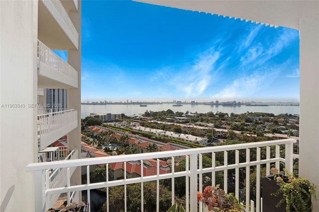 1000 Quayside Ter 1608, Miami, FL 33138