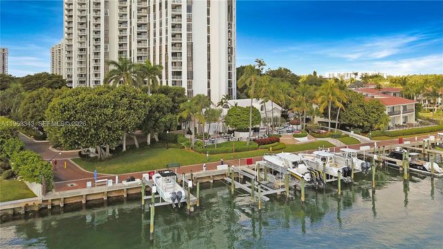 1000 Quayside Ter 1608, Miami, FL 33138