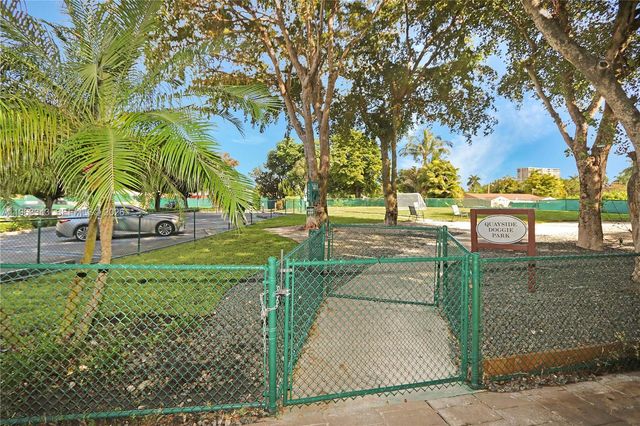 1000 Quayside Ter 1608, Miami, FL 33138