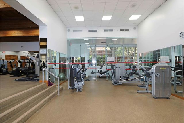 1000 Quayside Ter 1608, Miami, FL 33138