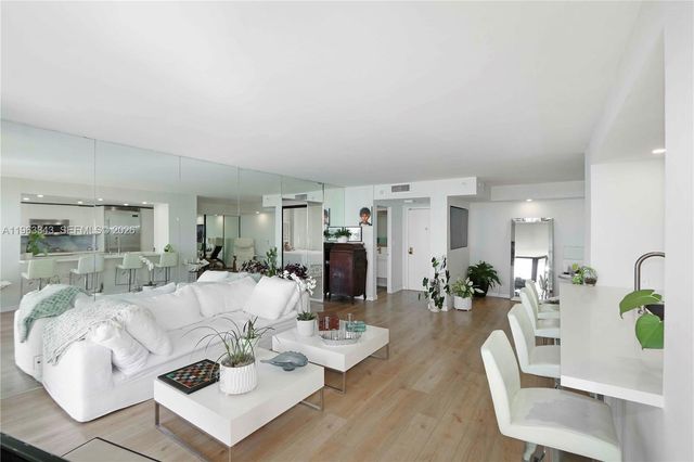 1000 Quayside Ter 1608, Miami, FL 33138