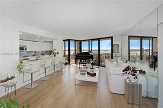 1000 Quayside Ter 1608, Miami, FL 33138