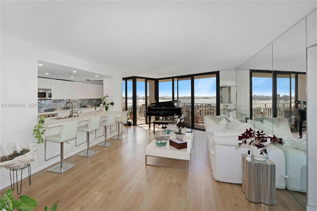 1000 Quayside Ter 1608, Miami, FL 33138