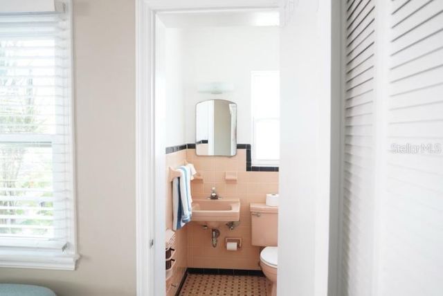 1761 SIESTA DR & 1760 WISCONSIN LN, Sarasota, FL 34239