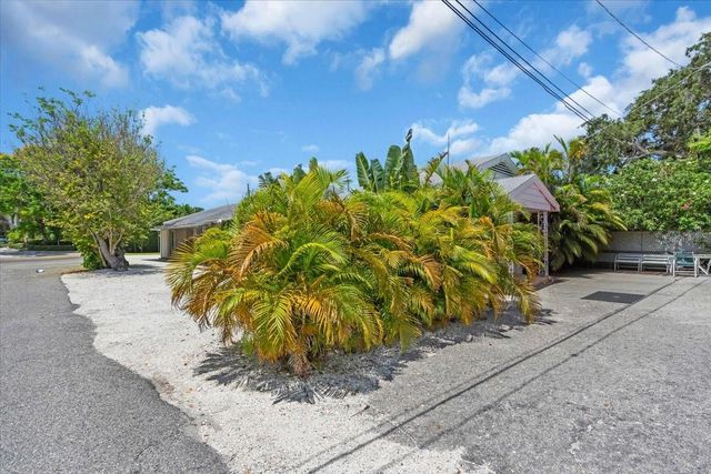 1761 SIESTA DR & 1760 WISCONSIN LN, Sarasota, FL 34239