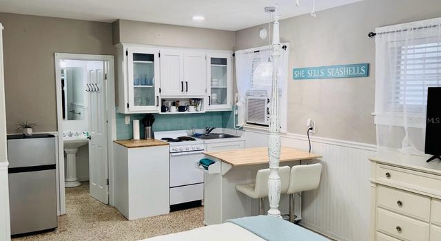 1761 SIESTA DR & 1760 WISCONSIN LN, Sarasota, FL 34239