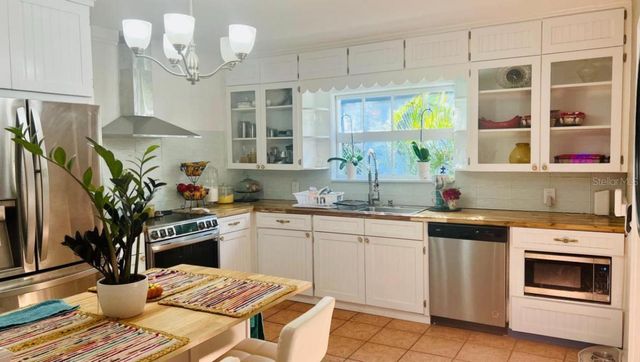 1761 SIESTA DR & 1760 WISCONSIN LN, Sarasota, FL 34239