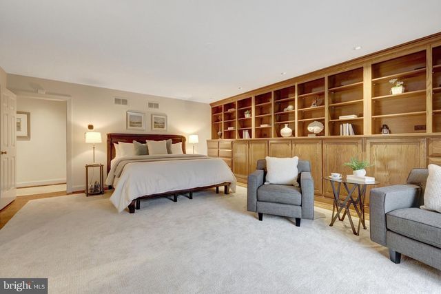 6304 DUNAWAY CT, Mclean, VA 22101