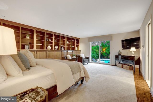 6304 DUNAWAY CT, Mclean, VA 22101