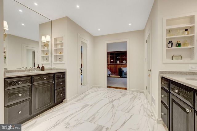 6304 DUNAWAY CT, Mclean, VA 22101