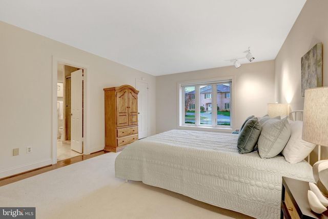 6304 DUNAWAY CT, Mclean, VA 22101