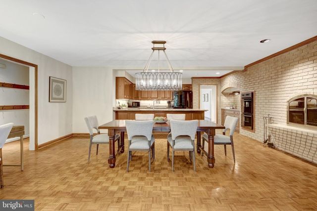 6304 DUNAWAY CT, Mclean, VA 22101