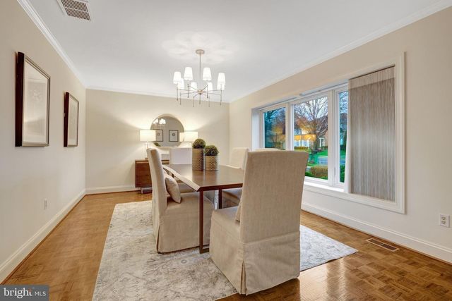 6304 DUNAWAY CT, Mclean, VA 22101