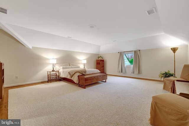 6304 DUNAWAY CT, Mclean, VA 22101