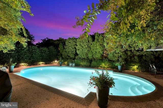 6304 DUNAWAY CT, Mclean, VA 22101