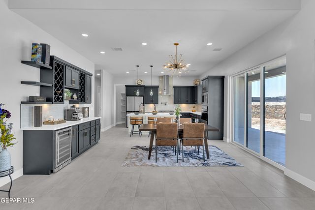 308 Rio El Jardin Drive, El Paso, TX 79932