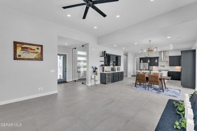 308 Rio El Jardin Drive, El Paso, TX 79932