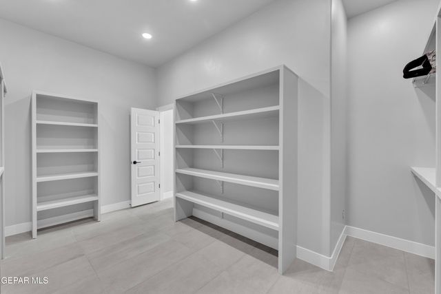 308 Rio El Jardin Drive, El Paso, TX 79932